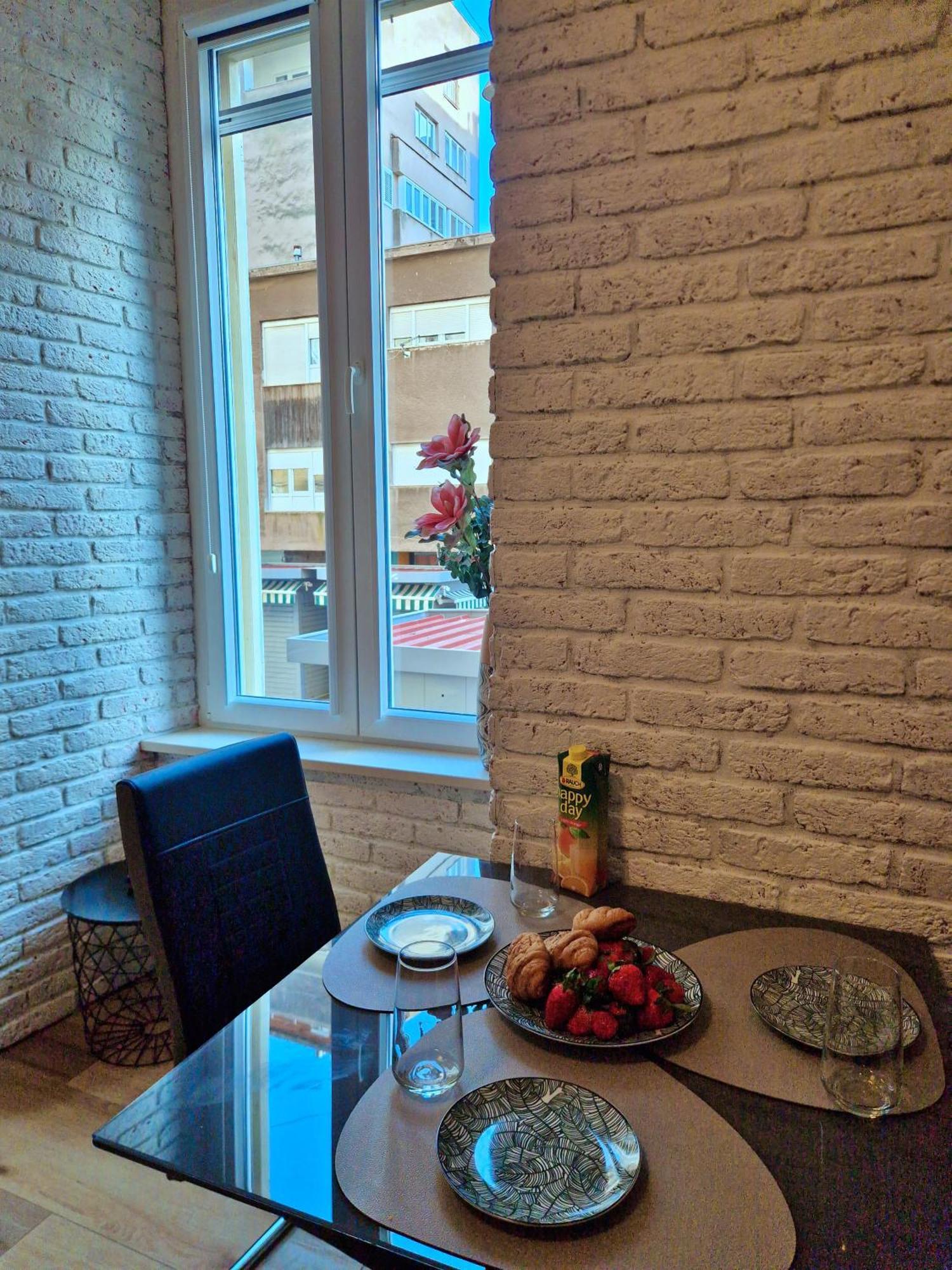 Lola'S Place Rijeka Exterior photo